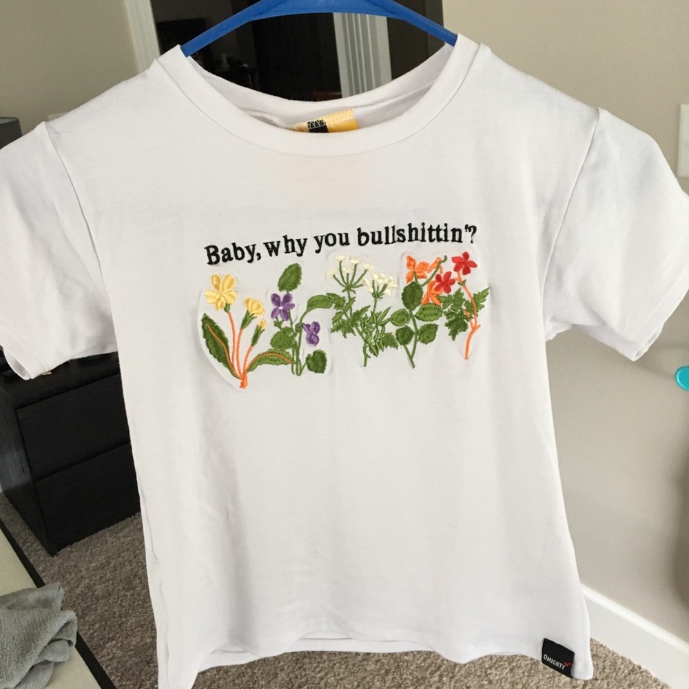 O-MIGHTY Floral Cropped Tee